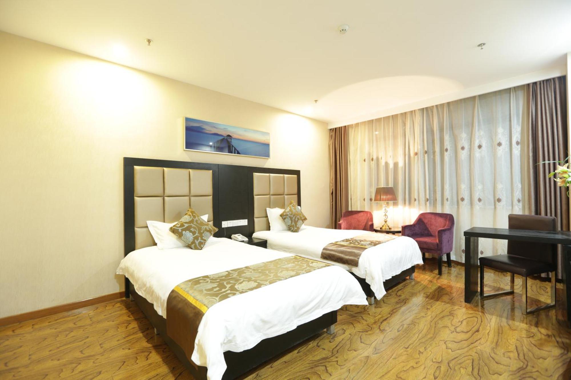 Classic Plaza At Delhi Airport 3*