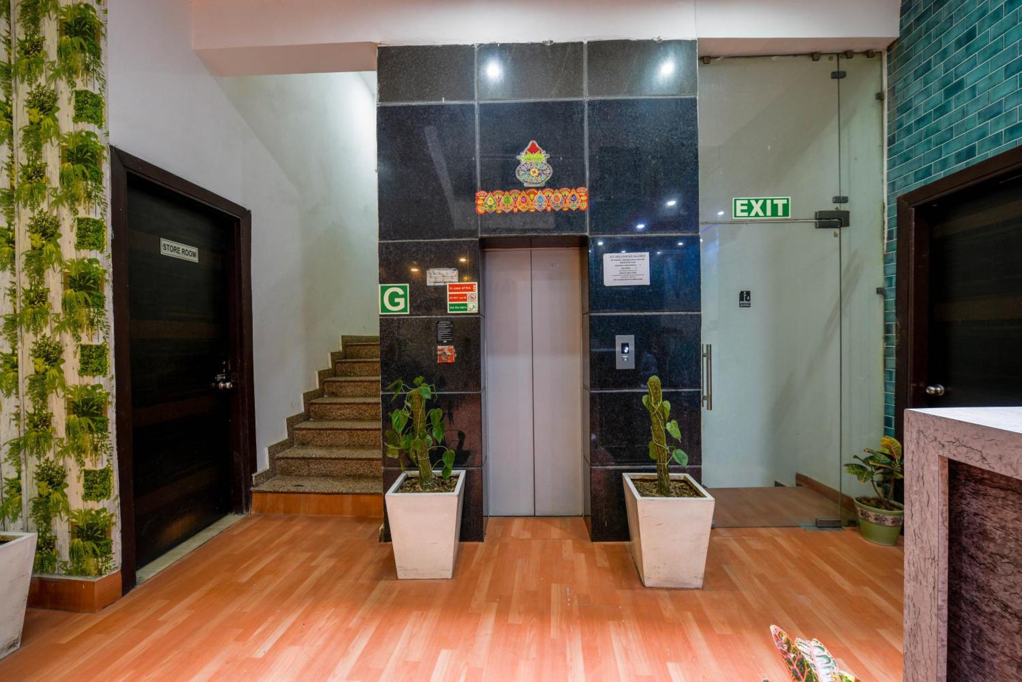 Classic Plaza At Delhi Airport 3* New Delhi