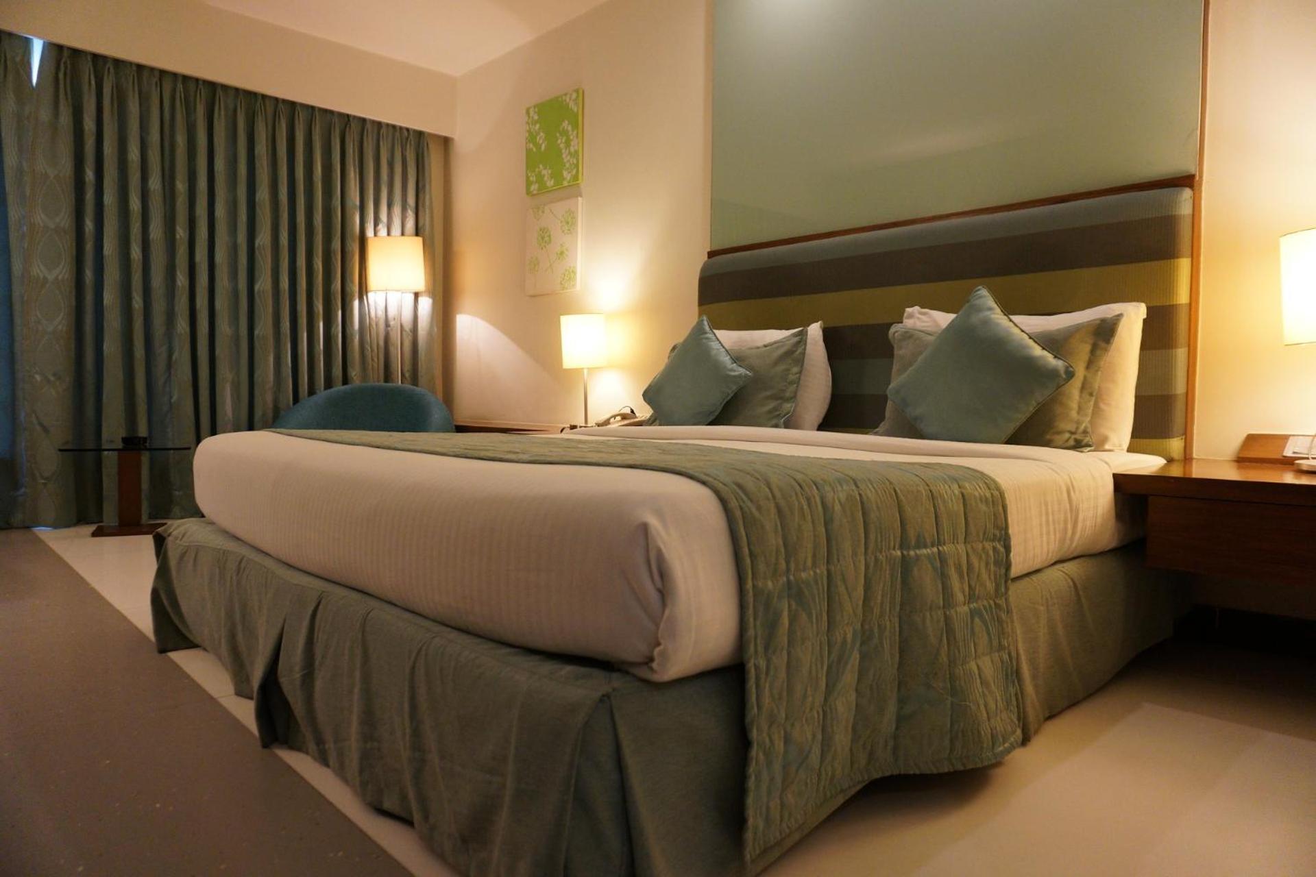 Hotel Classic Plaza At Delhi Airport New Delhi
